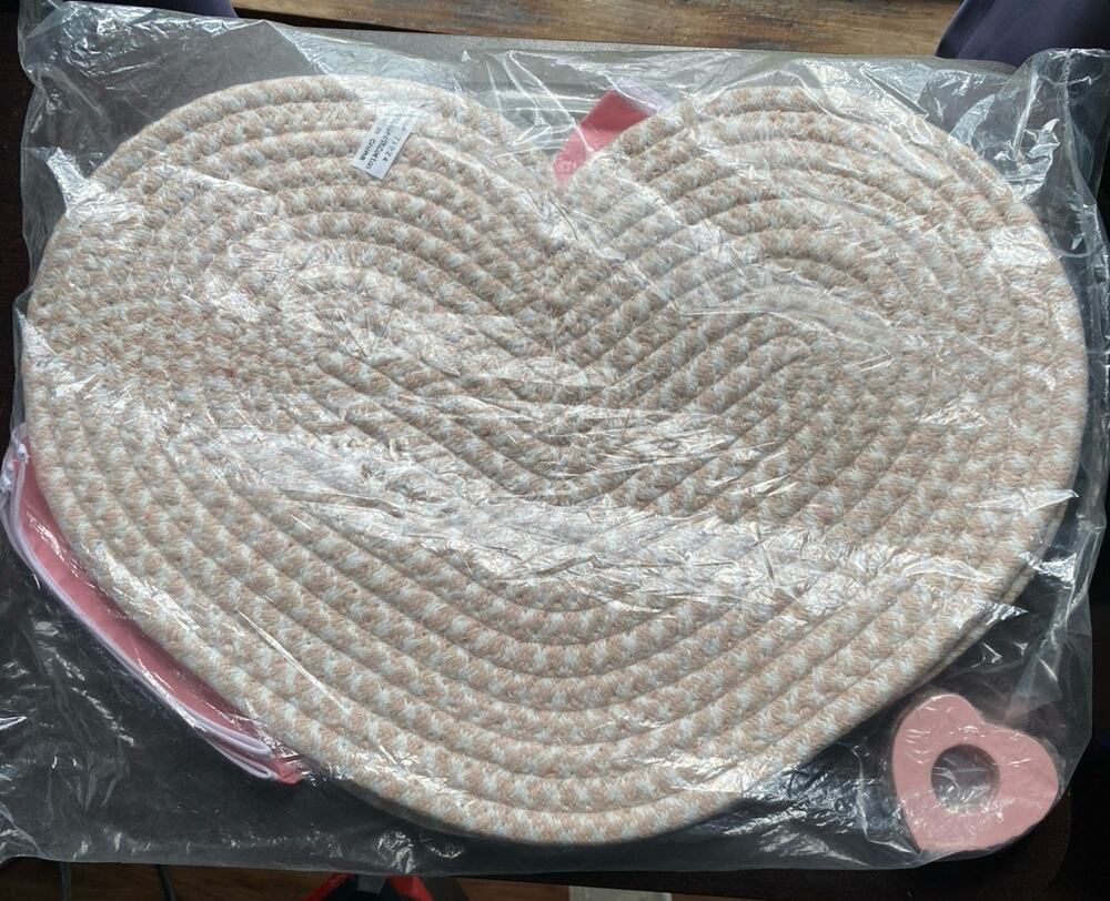 Vintage Braided Heart Table Mat, Napkins & Napkin Rings 18 Inches set of 2